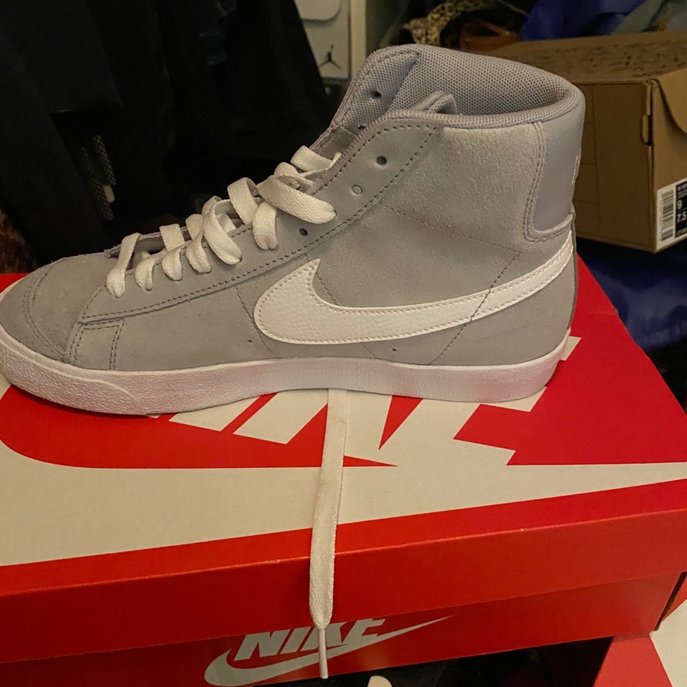 Nike Blazer Mid 77